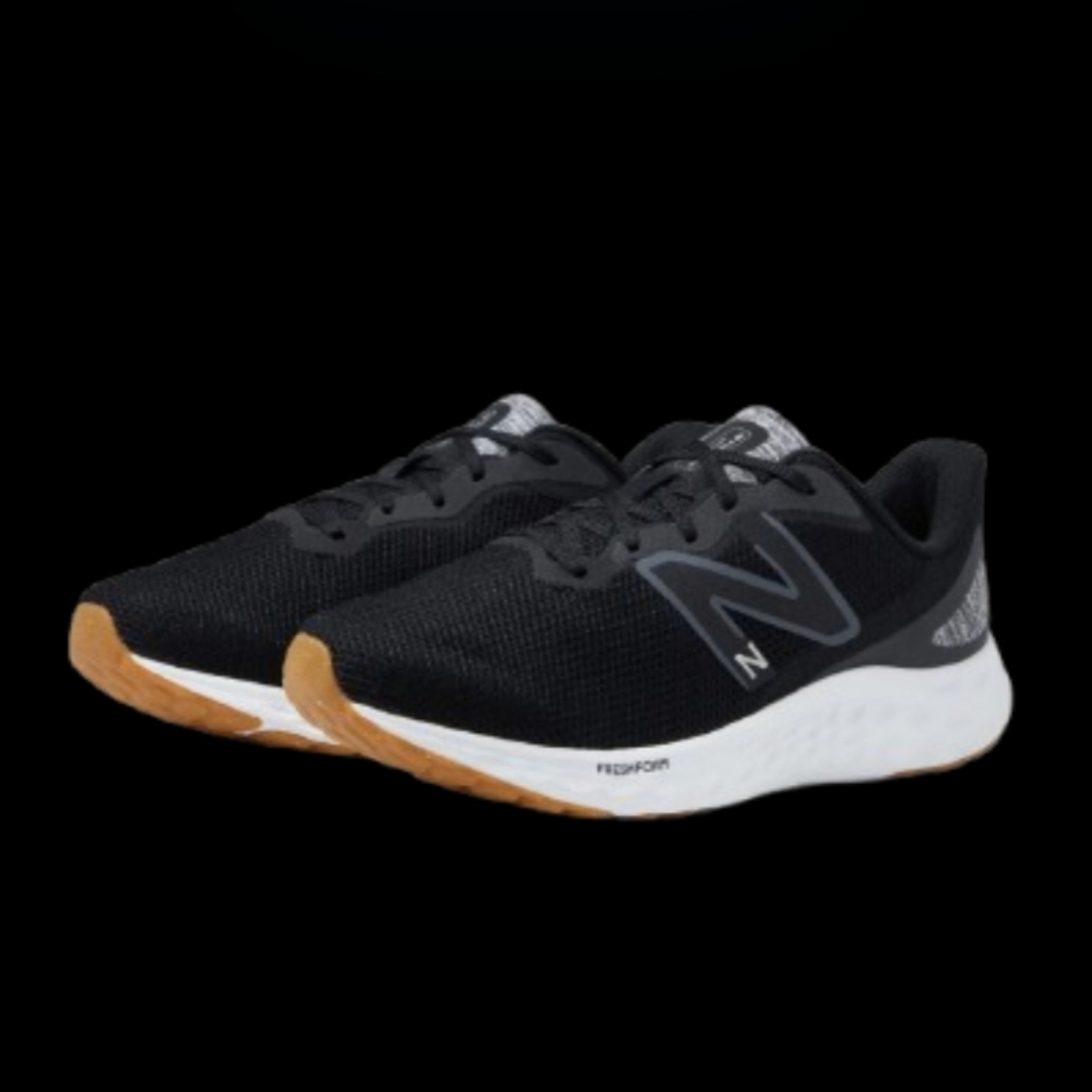 New Balance Fresh Foam Arishi v4 Mens Size 11 4E Wide Black Grey White Gum Brown